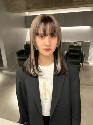 セミロング カラー 宮川 日菜子のヘアスタイル