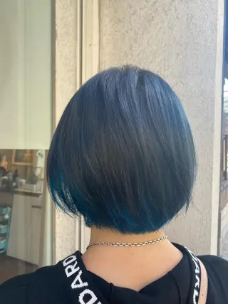 ショート カラー haru .のヘアスタイル