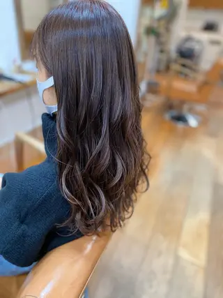 ロング カラー ヘアアレンジ 安澤 彩奈のヘアスタイル
