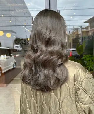 ロング カラー ❤️ブリーチなし💚 ダブルカラー平野実花のヘアスタイル