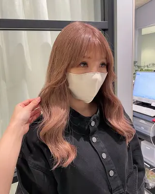 ミディアム カラー 菜々🫧新宿 透明感ケアブリーチのヘアスタイル