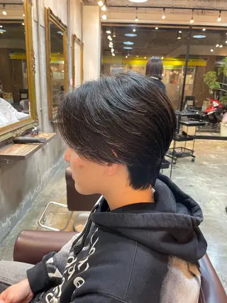 ミディアム メンズ 梅本 春菜のヘアスタイル