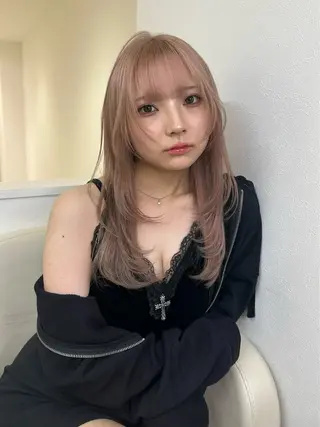 セミロング カラー はな　ブリーチ ハイトーン/ 渋谷のヘアスタイル