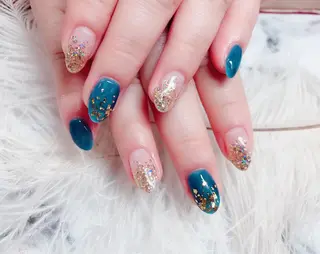 ネイル マジックミラー所属・マジック ミラーのネイルデザイン