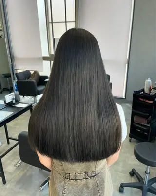 ロング カラー CIEN gold所属・鈴木 朱音のヘアスタイル