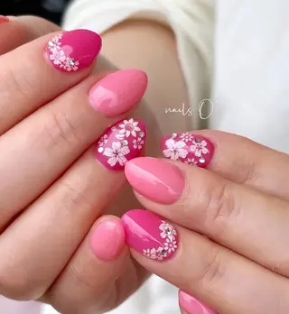 ネイル 大人可愛いネイル🎗 Hinaのネイルデザイン