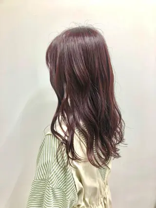 ロング カラー 山本 佳奈のヘアスタイル