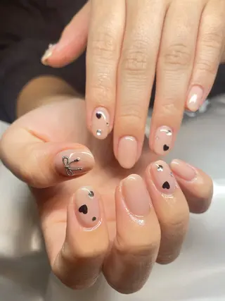ネイル Ravlu所属・アラカキ アンジュのネイルデザイン
