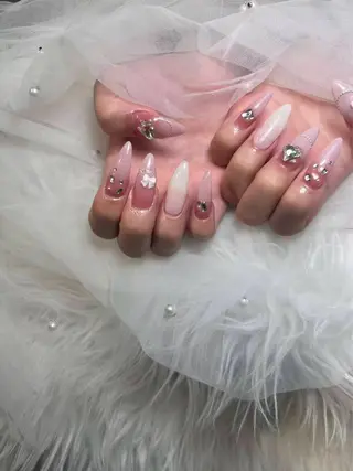 ネイル 🌈 Laule'aのネイルデザイン