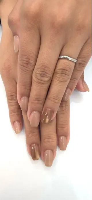 ネイル REGINA (レジーナ)所属・REGINA ネイルまつげエステの眉毛・アイブロウイメージ