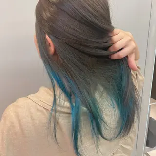 ミディアム カラー 岡野 静華のヘアスタイル