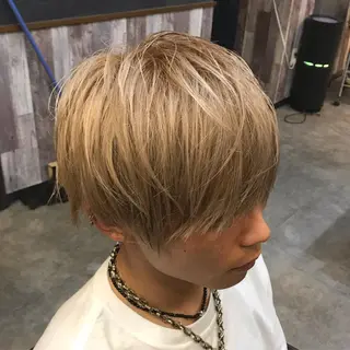 ミディアム メンズ KIRA スズキ タクヤ／店長のヘアスタイル