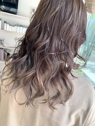 ロング カラー fio マナミのヘアスタイル