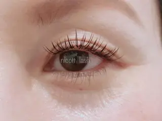 マツエク・マツパ デイジーラッシュ 大阪駅前第3ビルのマツエク・マツパデザイン