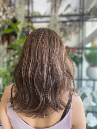 セミロング カラー Style Tのヘアスタイル