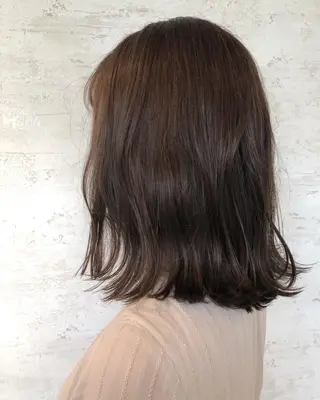 ミディアム 女性に人気♪ はやしほのかのヘアスタイル