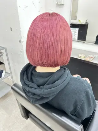 ミディアム someya 🥀のヘアスタイル