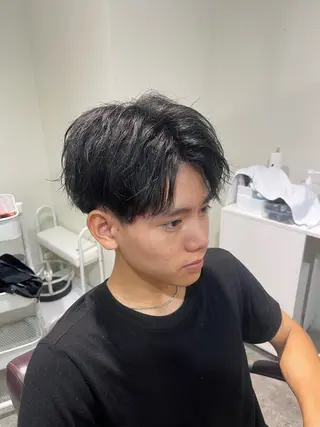 メンズ フェザーパーマ🌙 毛流れ yuzukiのヘアスタイル