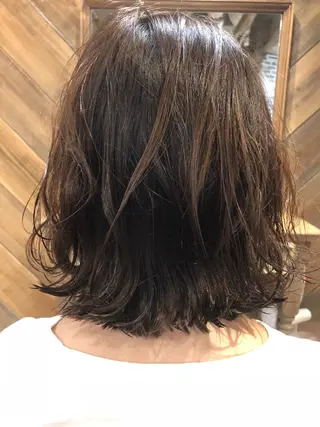 ミディアム カラー ヘアアレンジ SALOWIN me＋店所属・半個室サロン🫧 ササキアヤカのヘアスタイル