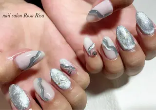 セミロング ネイル ネイルスタジオ シェイクユアハンズのネイルデザイン