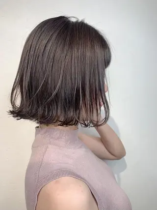 ミディアム ＿WHITE鳳店 アンダーバーホワイトのヘアスタイル