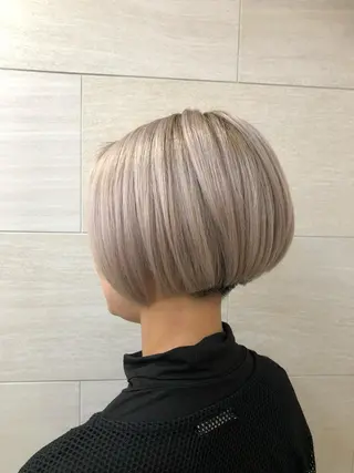 ショート カラー 似合わせ/小顔カット 🔷山方直也のヘアスタイル