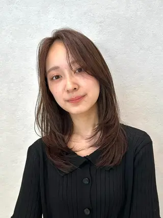 セミロング カラー パーマ 🫧小顔×似合わせ× 透明感カラー🫧のヘアスタイル
