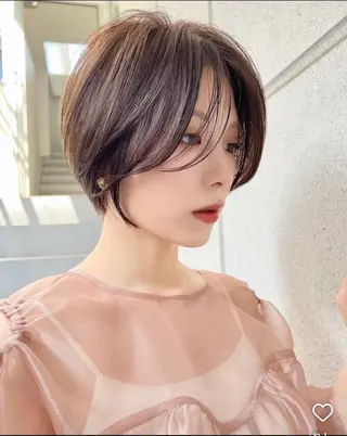 ショート レイヤー小顔ショート 吉田ジョウのヘアスタイル