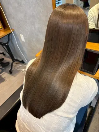 ロング 茶谷 沙穂のヘアスタイル