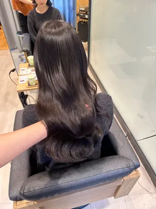 ロング 横山 菜摘のヘアスタイル