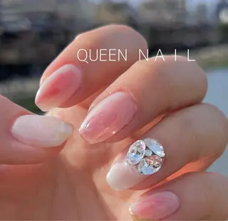 ミディアム カラー ネイル Queen nail所属・QUEENＮA IＬ JR寺田町1分のネイルデザイン