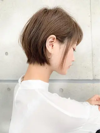 ショート カラー 💕コテ巻き風パーマ 💕KEIYA 💕のヘアスタイル