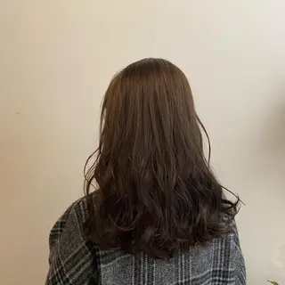 カラー BELO キエのヘアスタイル