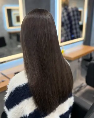 カラー グレージュ/ベージュ 透明感カラーYUTAのヘアスタイル