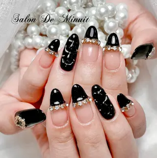 ネイル Momo 🤍のネイルデザイン