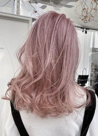 ミディアム カラー mao/天神ブリーチ ハイトーンカラーのヘアスタイル