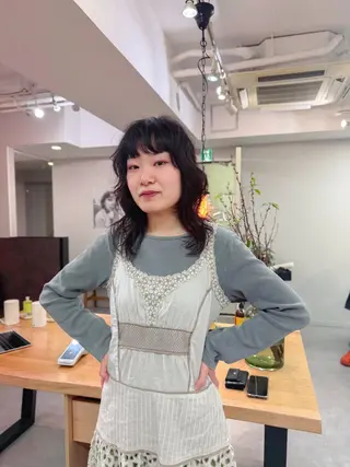 ミディアム パーマ レイヤーパーマ＊ 顔まわり似合わせのヘアスタイル