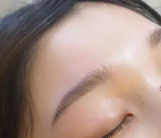 アイブロウ SLily + 眉毛/耳ツボの眉毛・アイブロウイメージ