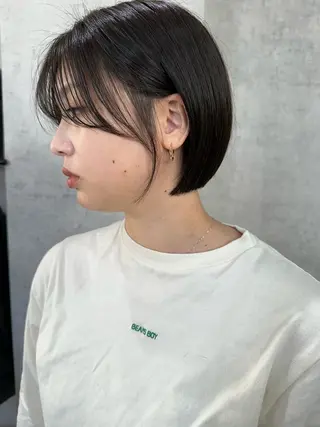 ショート 切りっぱなしボブ/ デザインカラー店長のヘアスタイル