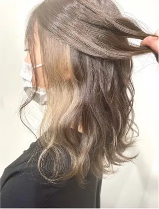 ミディアム 小川 恭加のヘアスタイル