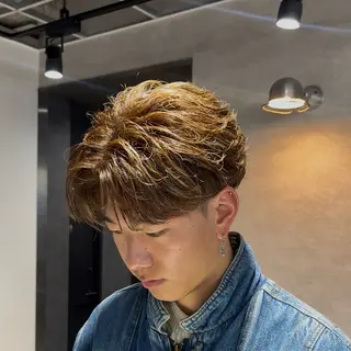 メンズ フェザーオーダー Ｎｏ．1美容師のヘアスタイル