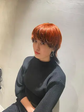 ショート カラー カジュアルを女っぽく 𝗮𝘆𝗮𝗰𝗼のヘアスタイル