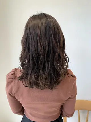 セミロング カラー 島袋 ナオユキのヘアスタイル