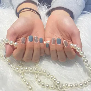 カラー INF ネイルサロンのネイルデザイン