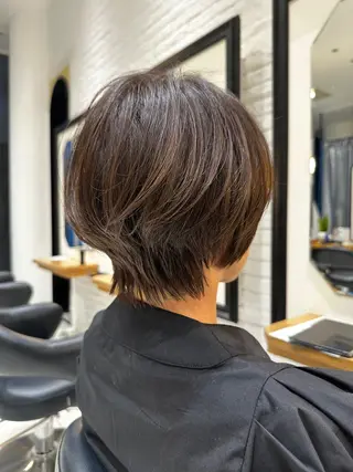 ショート カラー レイヤー/グレージュ メンズパーマのヘアスタイル