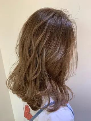 ミディアム 店長/ 加藤 流菜のヘアスタイル