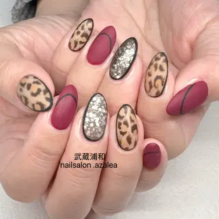 ネイル R inのネイルデザイン