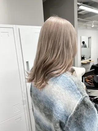 セミロング カラー ✨【公式】 juhl.横浜✨のヘアスタイル