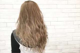 セミロング カラー ヘアアレンジ ANBEL所属・ANBEL代表 西尾裕樹のヘアスタイル