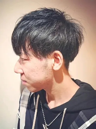 メンズ ブリーチ/ヘアケア/ 艶髪/イギチハルのヘアスタイル